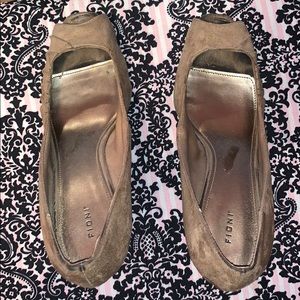 Tan Fioni Wedge heels Sz 8.5 great condition